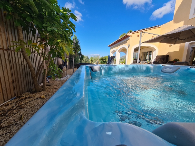 Stunning luxury villa for sale 3 minutes from Javea