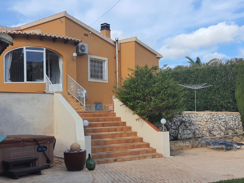 Beautifully reformed 3 bedroom villa in Covatelles, Javea