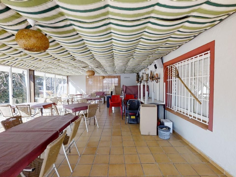 Long established restaurant site and business for sale in Javea