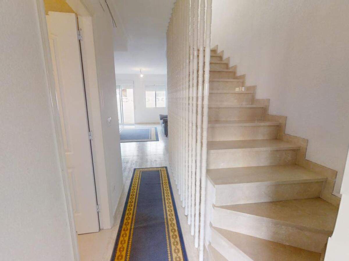 3 bed townhouse close to Denia centre