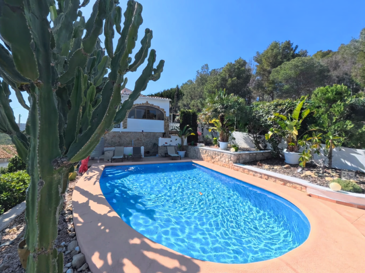 Fabulous 2‑Bedroom Villa with Sea Views in La Florida, Dénia