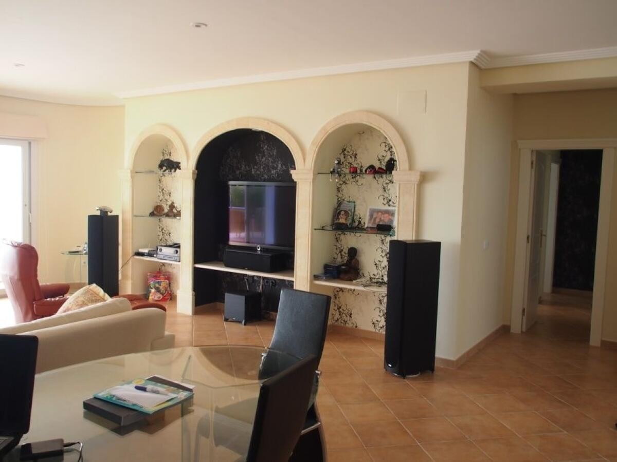 Villa 4 Bedrooms for sale in Altea