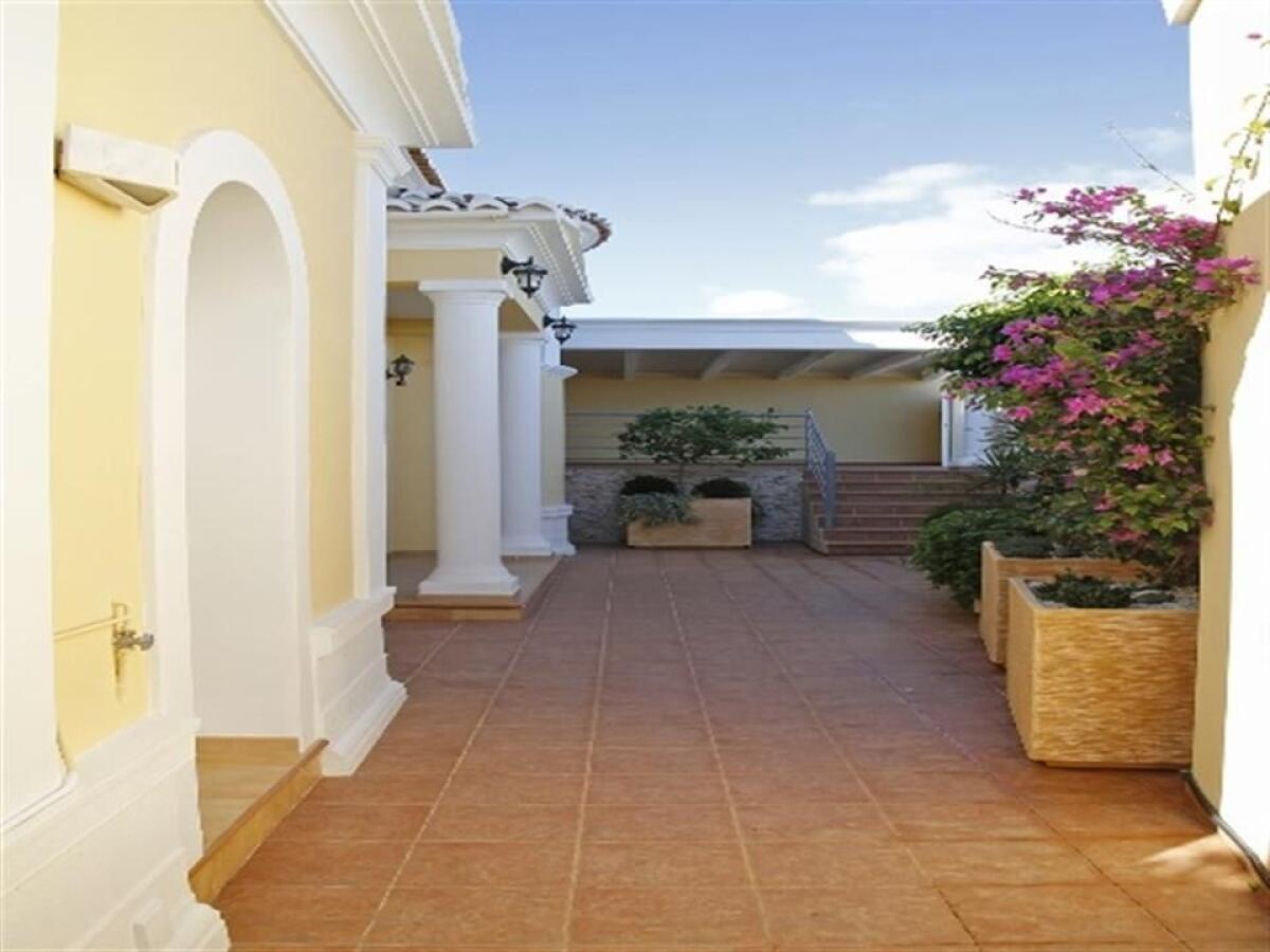 Villa 4 Bedrooms for sale in Altea