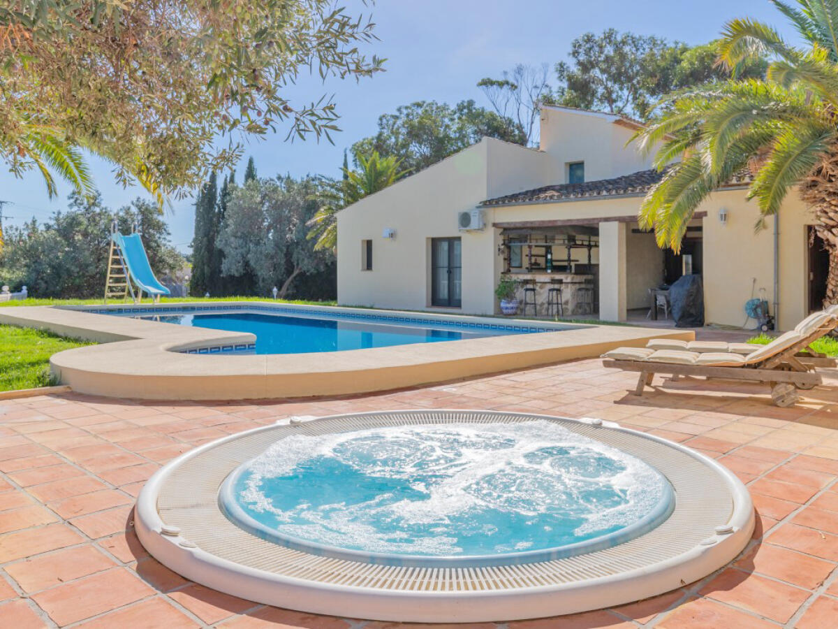 Villa 7 Bedrooms for sale in Benissa