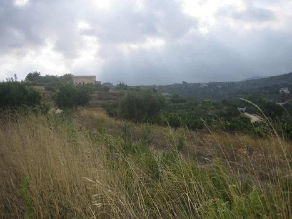 Plot for sale in Benissa