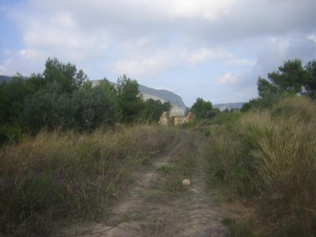 Plot for sale in Benissa