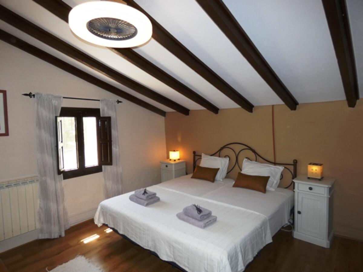 Villa 8 Bedrooms for sale in Pedreguer