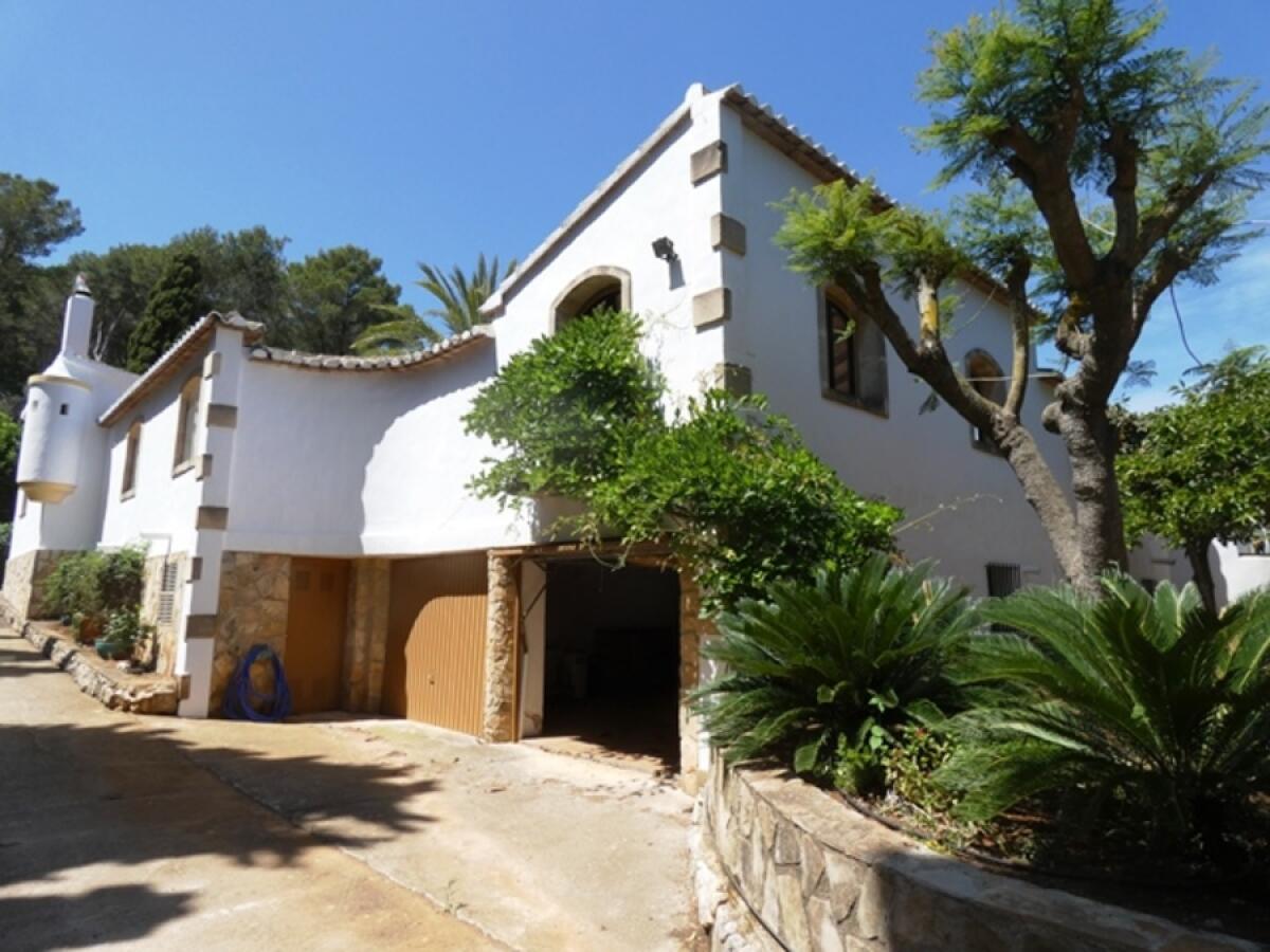 Villa 8 Bedrooms for sale in Pedreguer