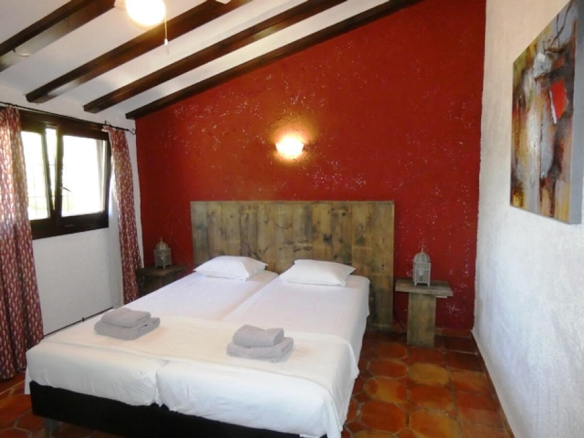 Villa 8 Bedrooms for sale in Pedreguer