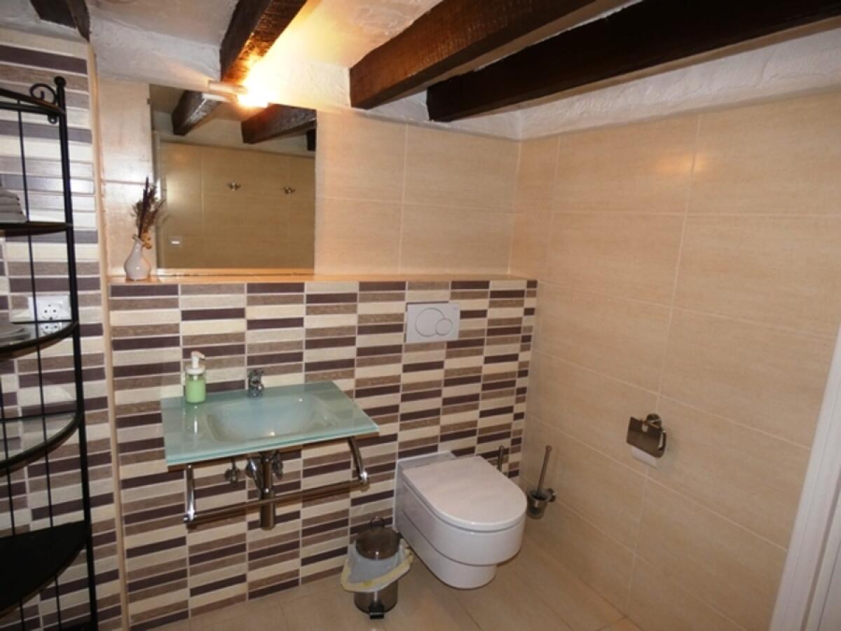 Villa 8 Bedrooms for sale in Pedreguer