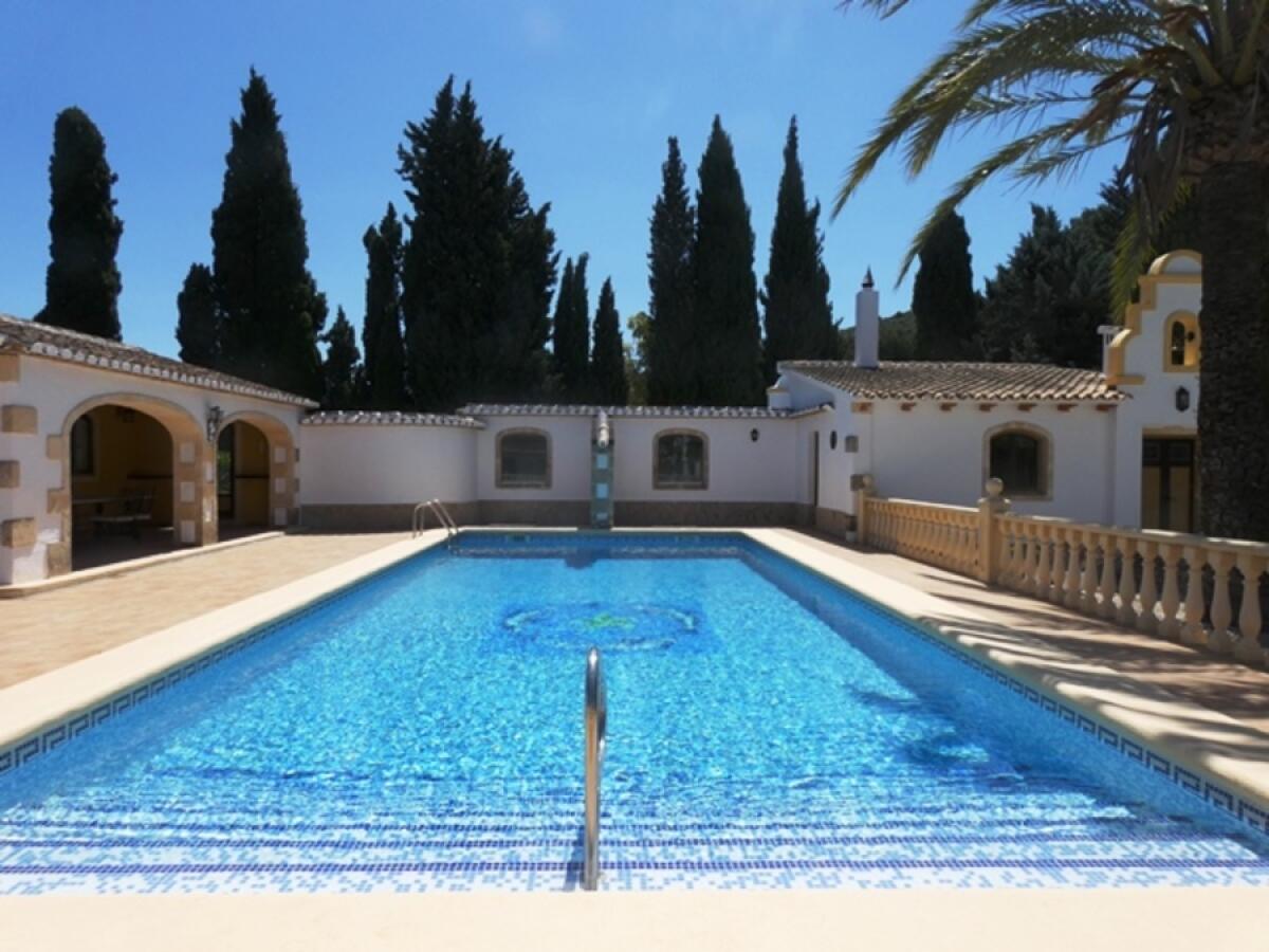 Villa 8 Bedrooms for sale in Pedreguer