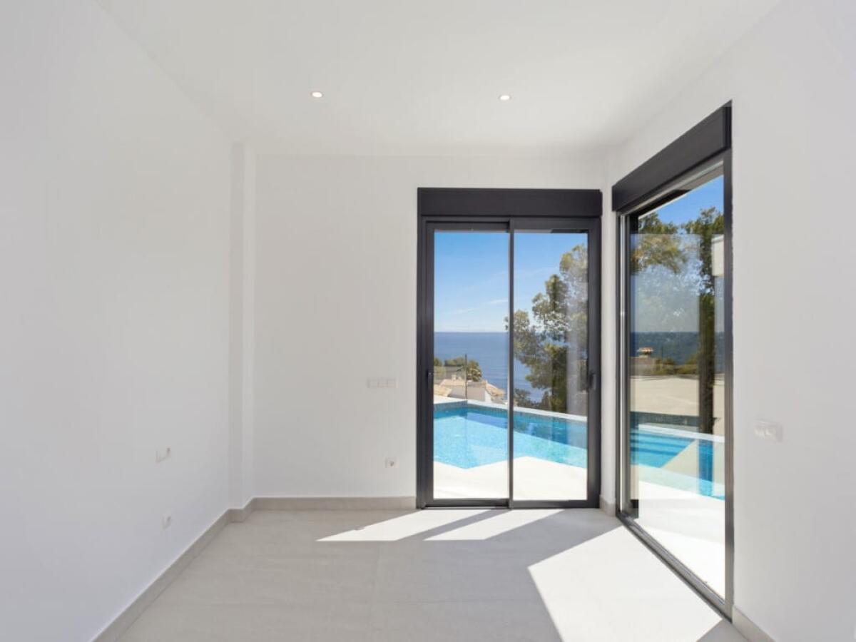 Villa 5 Bedrooms for sale in Calpe