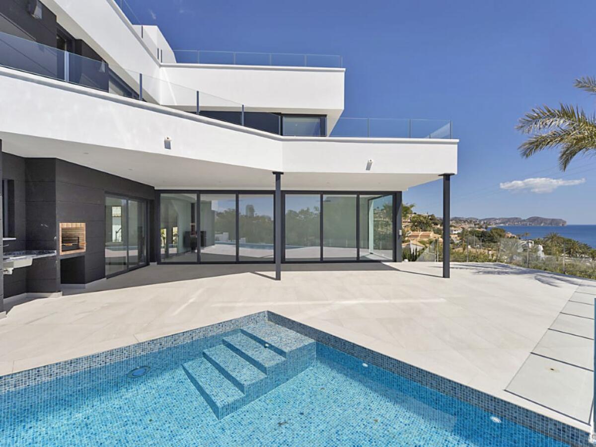 Villa 5 Bedrooms for sale in Calpe