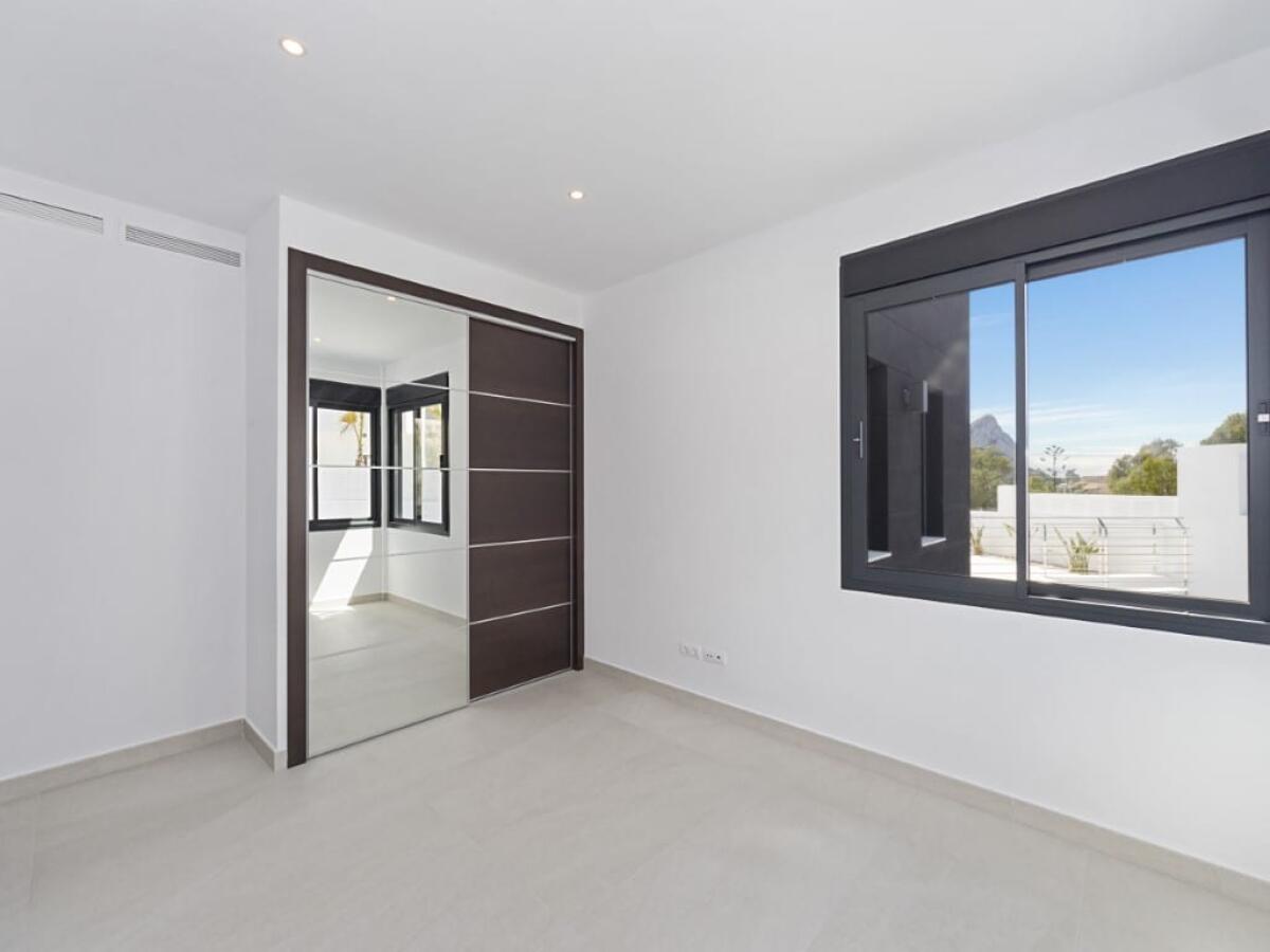 Villa 5 Bedrooms for sale in Calpe