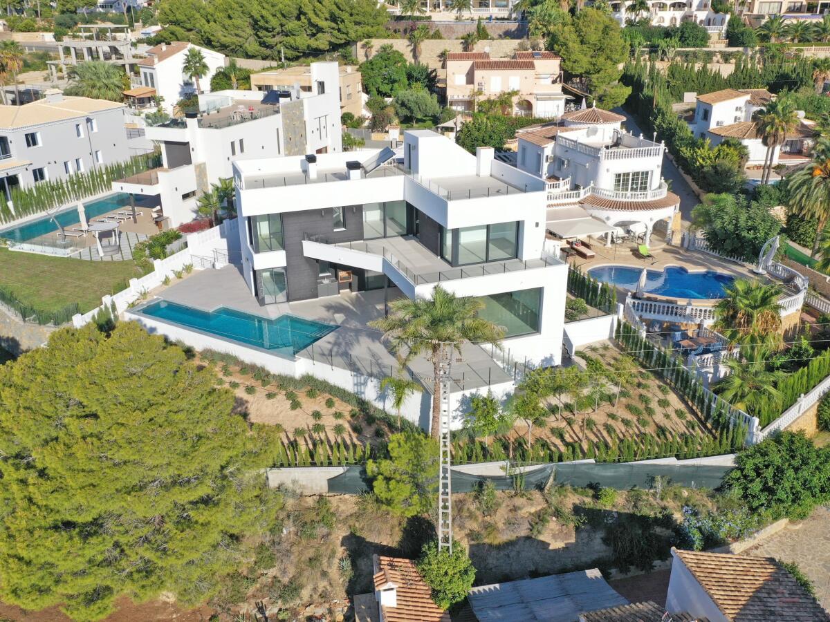 Villa 5 Bedrooms for sale in Calpe