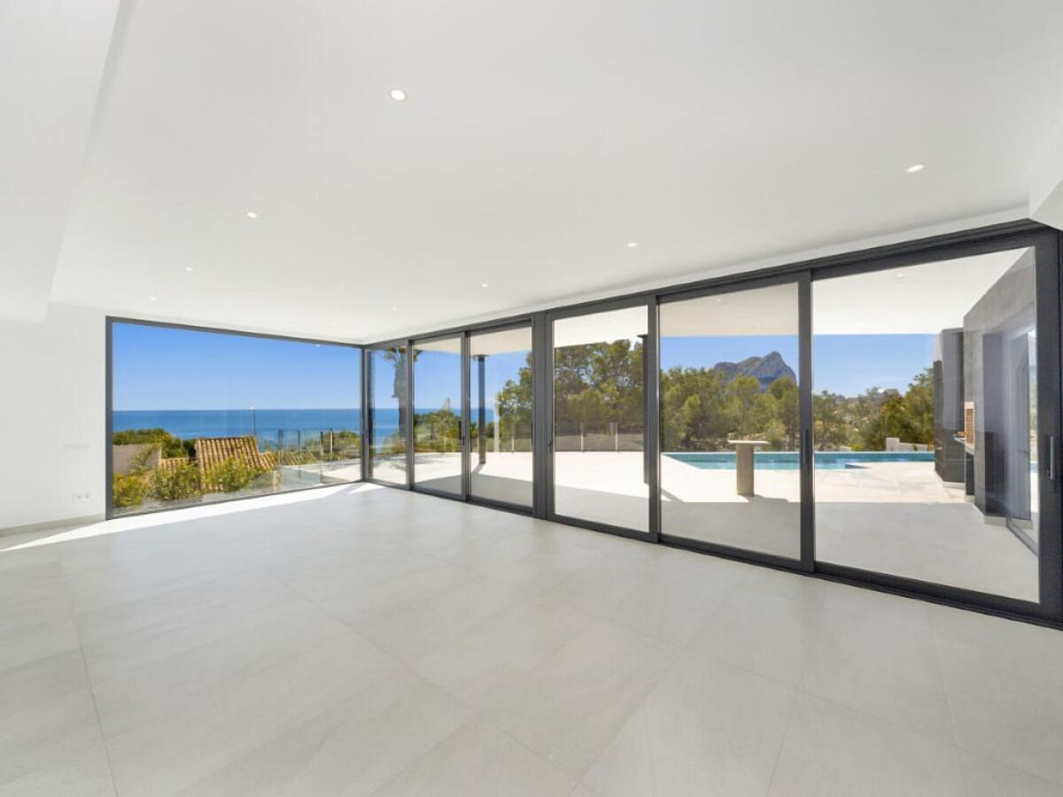 Villa 5 Bedrooms for sale in Calpe