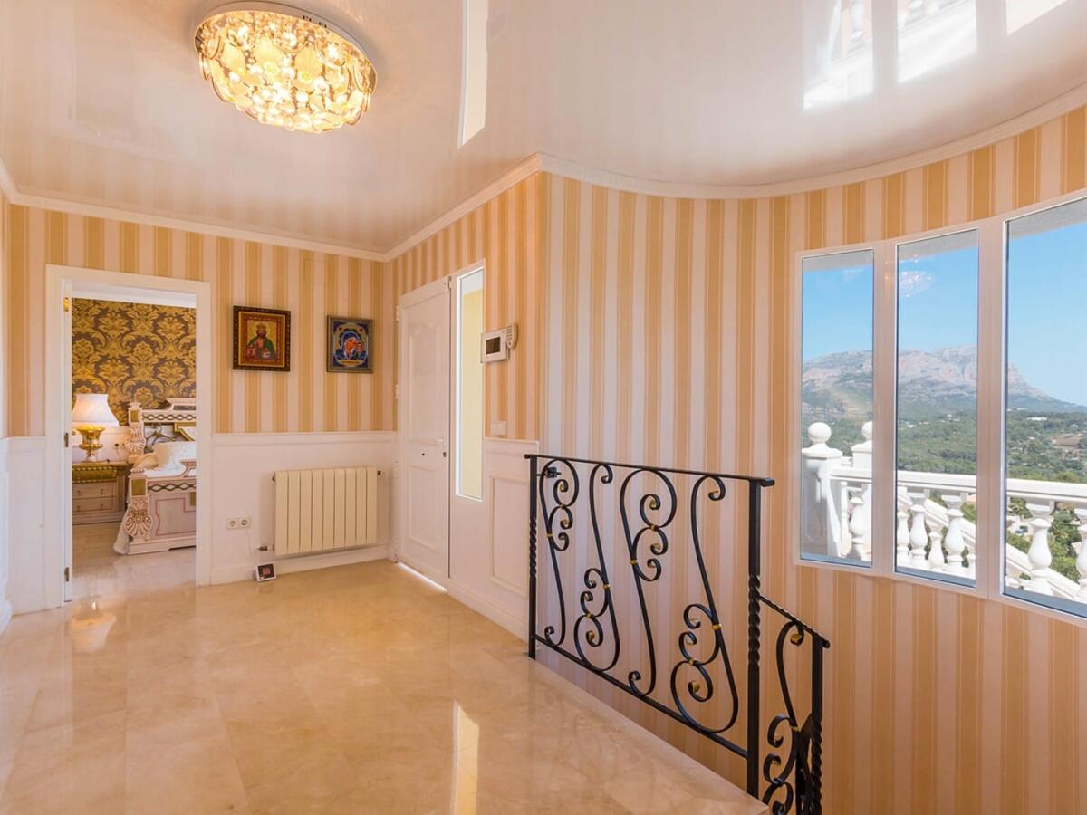 Villa 6 Bedrooms for sale in Denia