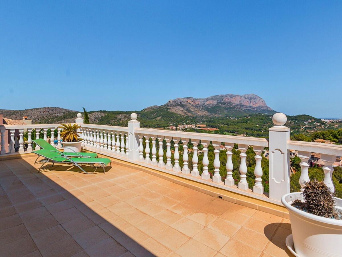 Villa 6 Bedrooms for sale in Denia