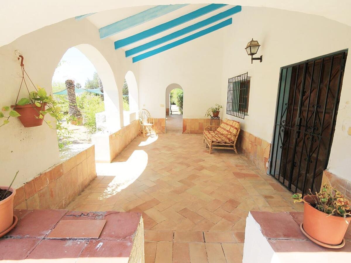 Commercial 5 Bedrooms for sale in Javea