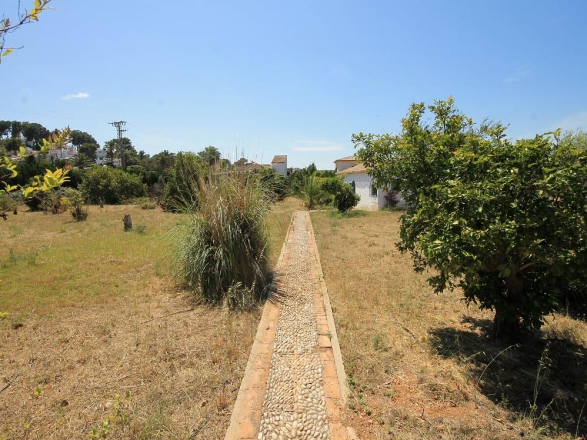 Commercial 5 Bedrooms for sale in Javea