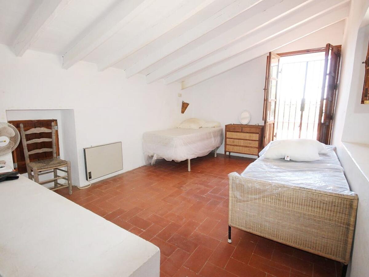 Commercial 5 Bedrooms for sale in Javea