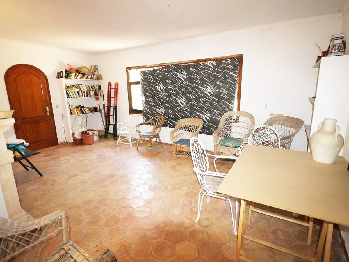 Commercial 5 Bedrooms for sale in Javea