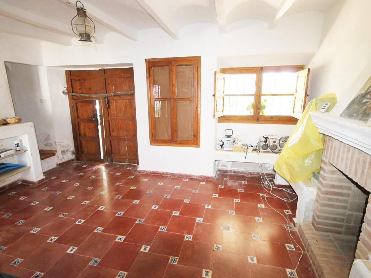 Commercial 5 Bedrooms for sale in Javea