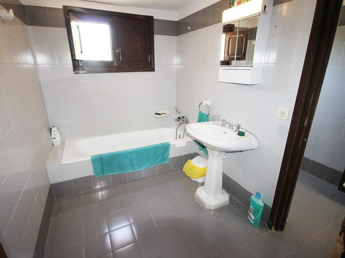 Commercial 5 Bedrooms for sale in Javea