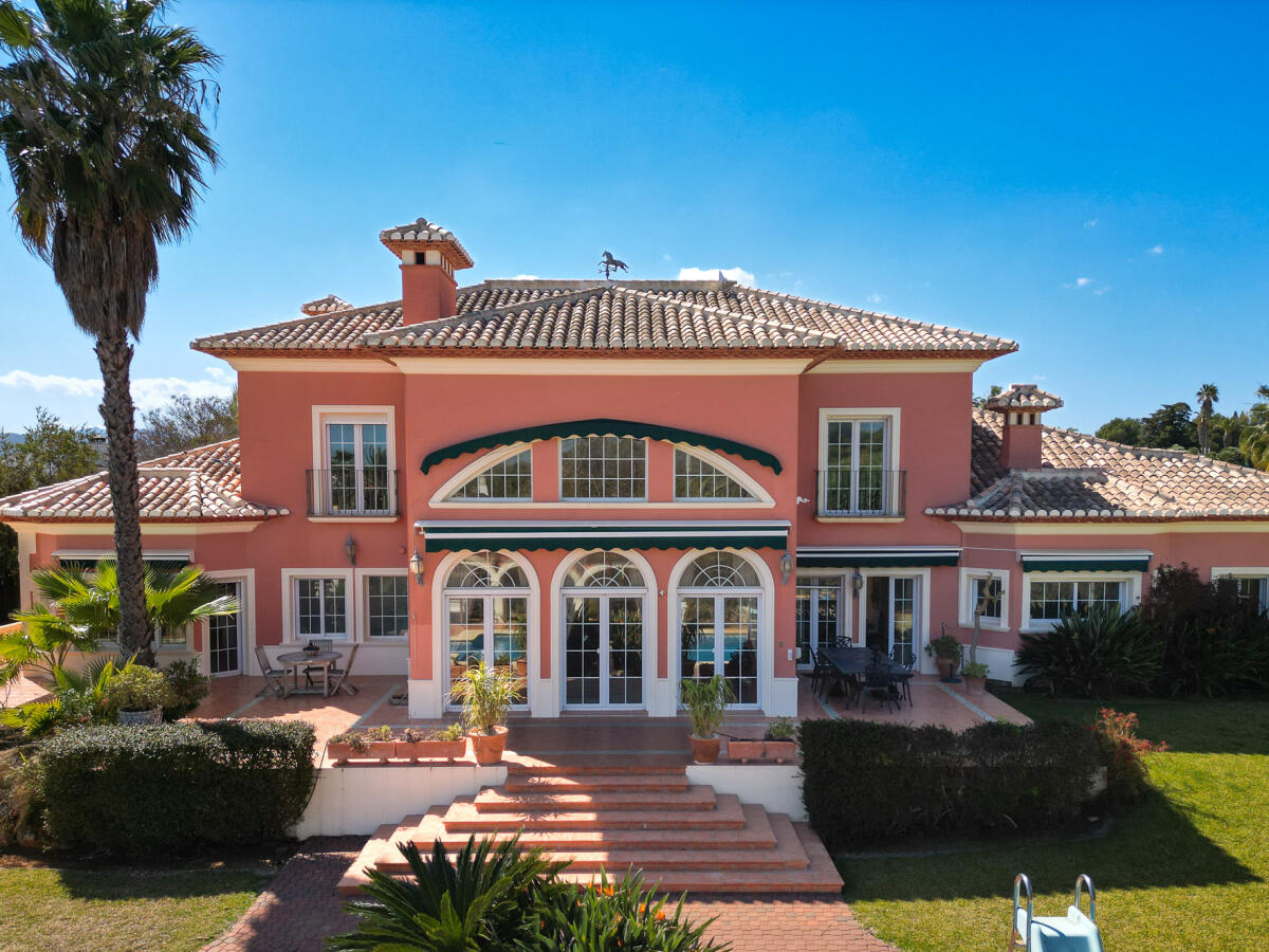 Villa 8 Bedrooms for sale in Javea Montgó