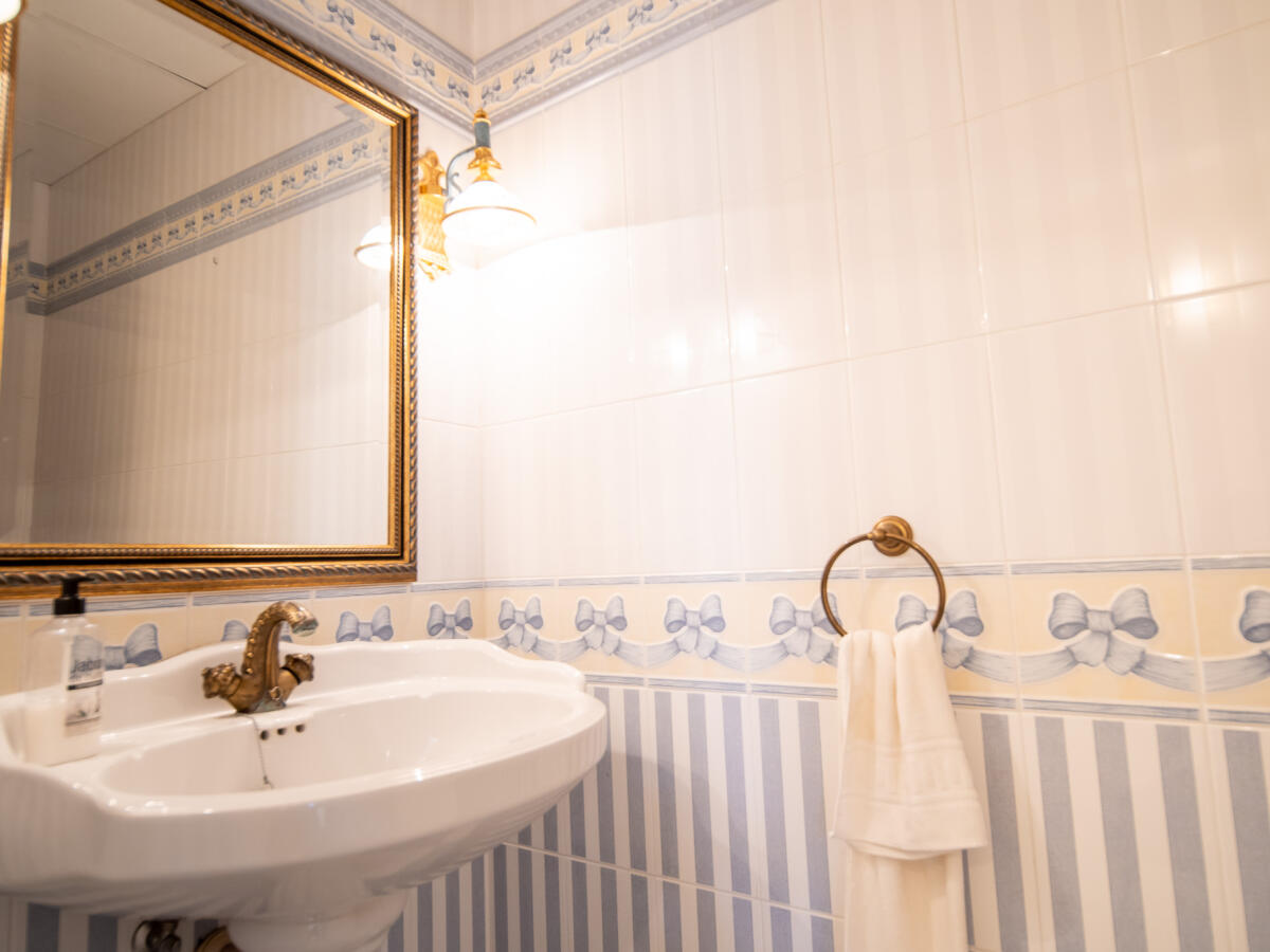 Villa 8 Bedrooms for sale in Javea Montgó