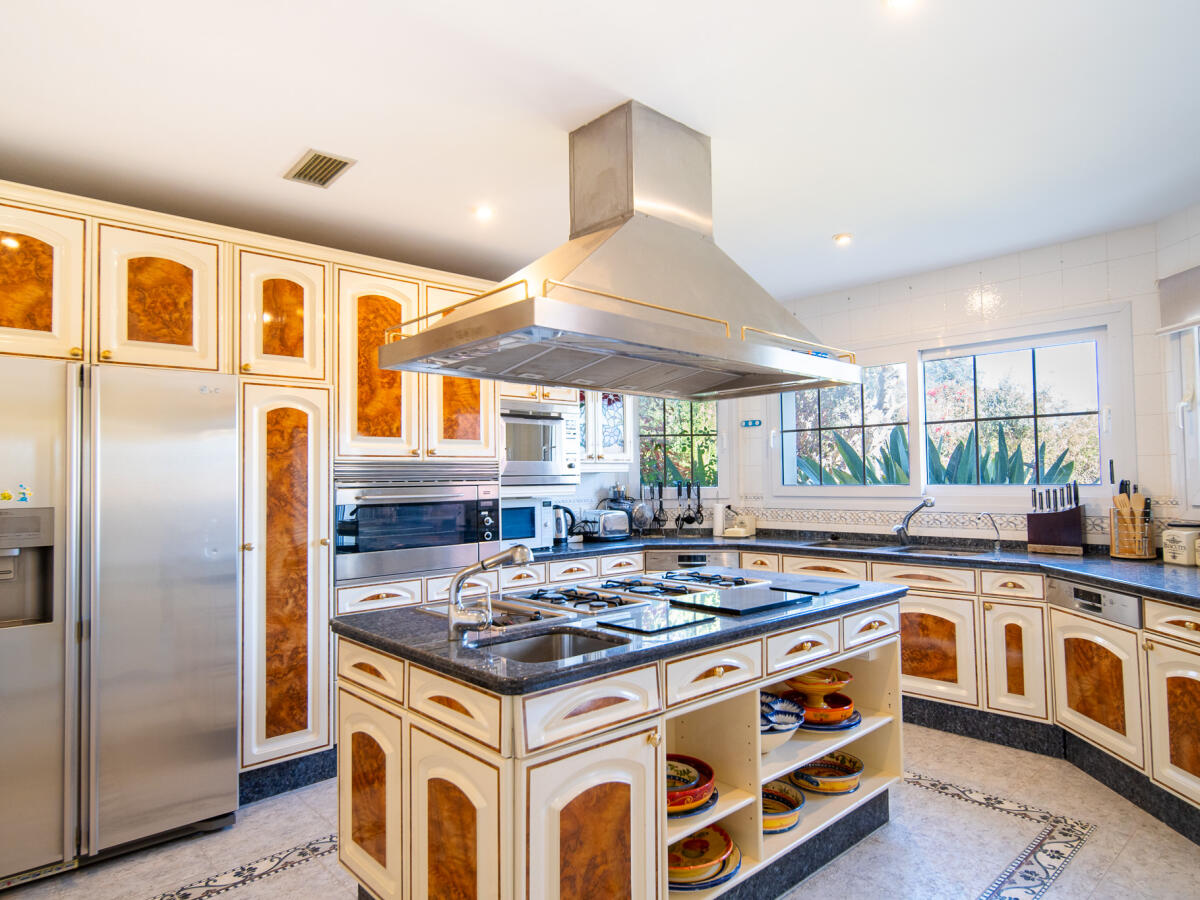 Villa 8 Bedrooms for sale in Javea Montgó