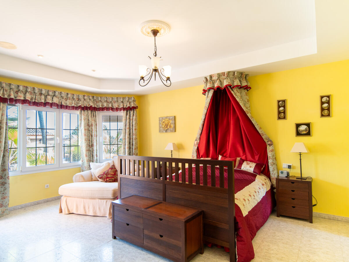 Villa 8 Bedrooms for sale in Javea Montgó