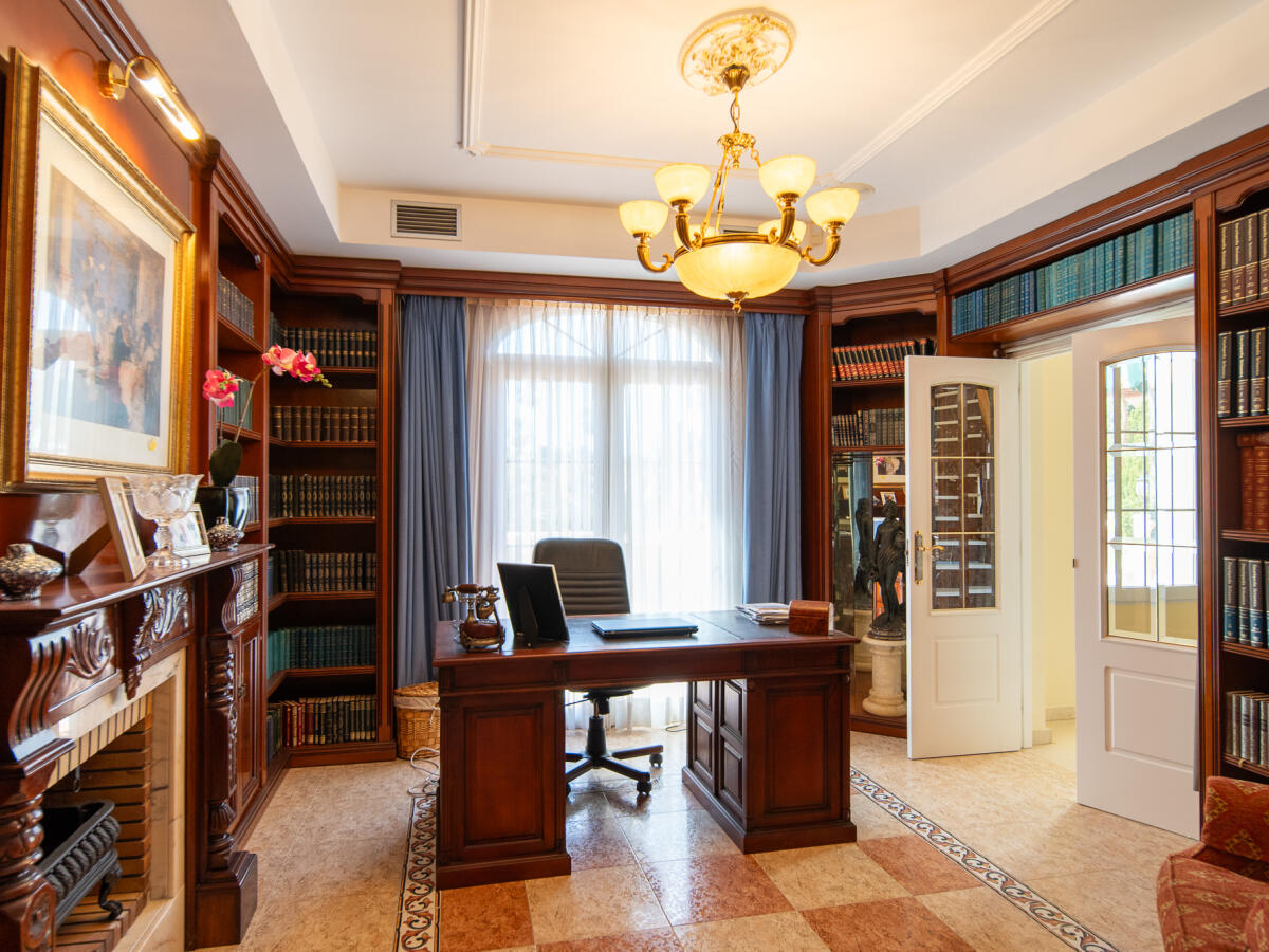 Villa 8 Bedrooms for sale in Javea Montgó