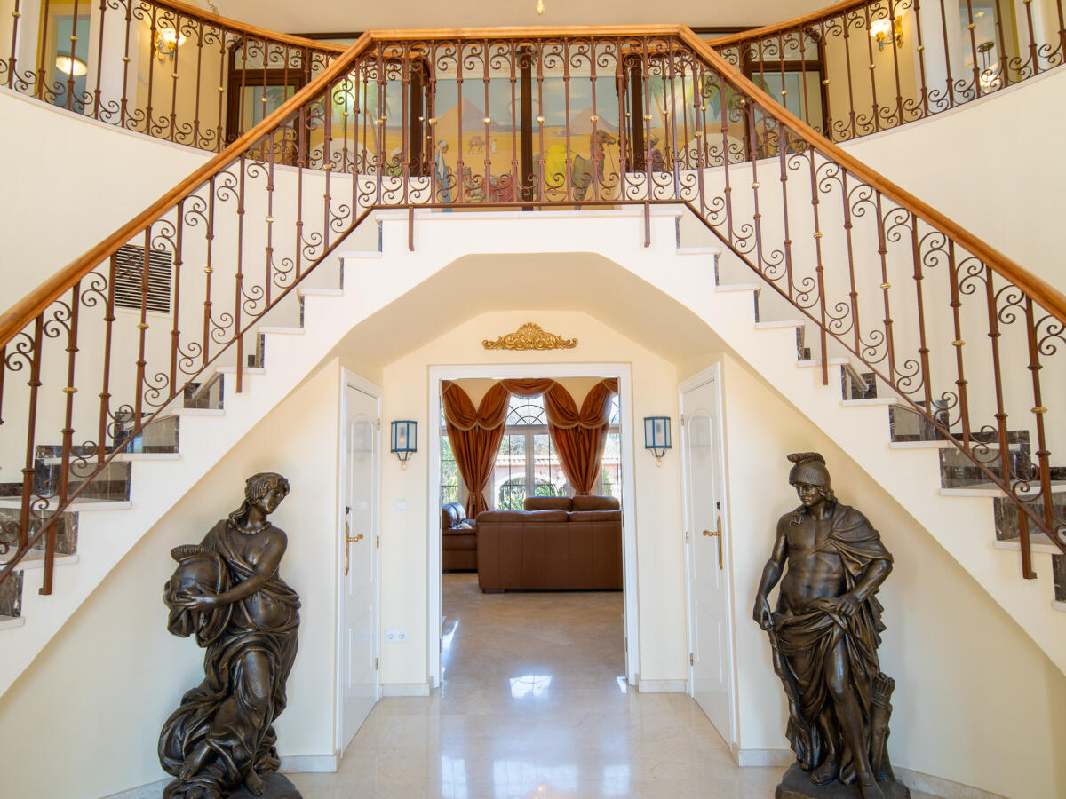 Villa 8 Bedrooms for sale in Javea Montgó