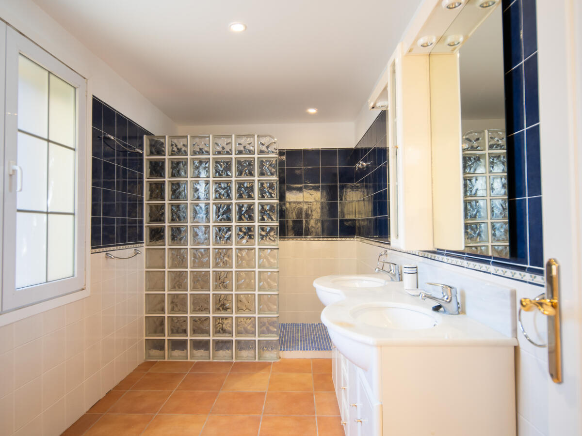 Villa 8 Bedrooms for sale in Javea Montgó