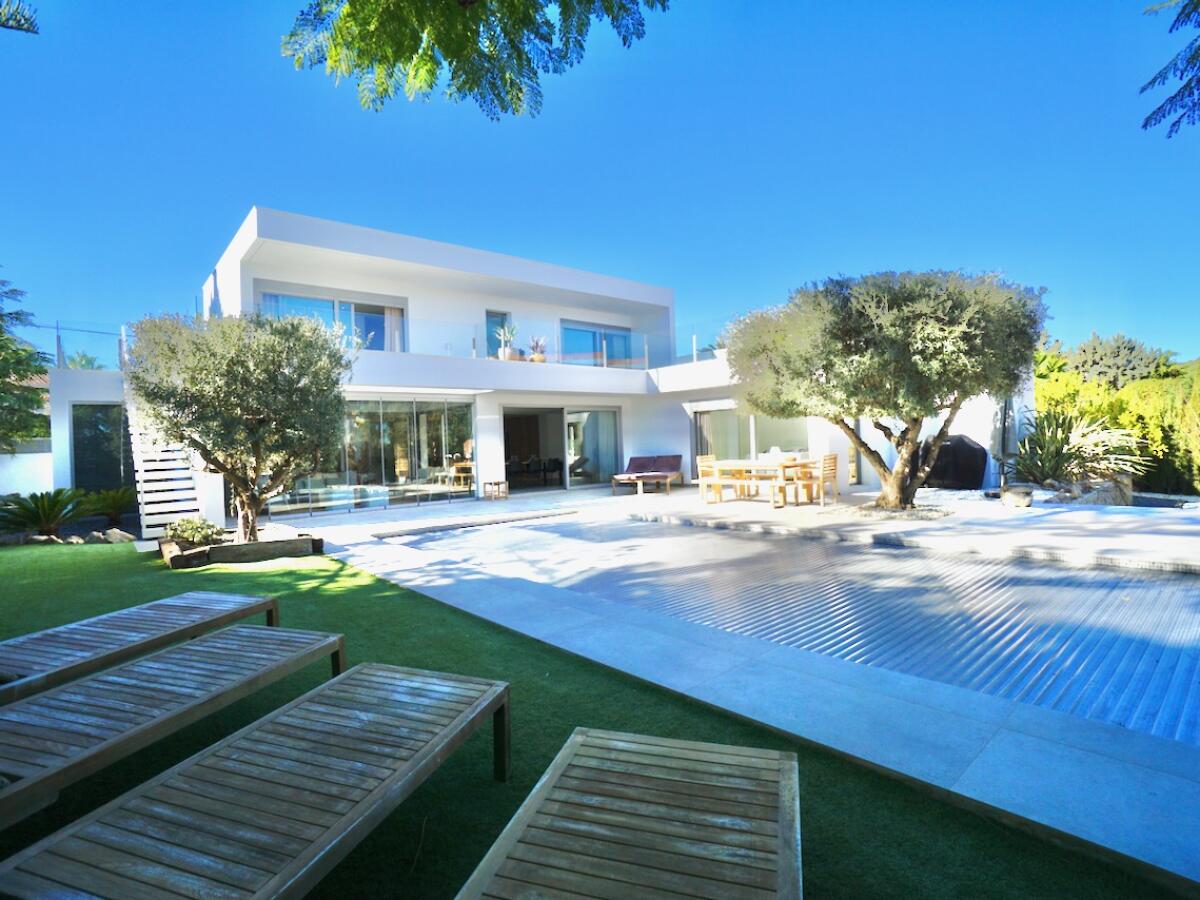 Villa 4 Bedrooms for sale in Benissa La Fustera