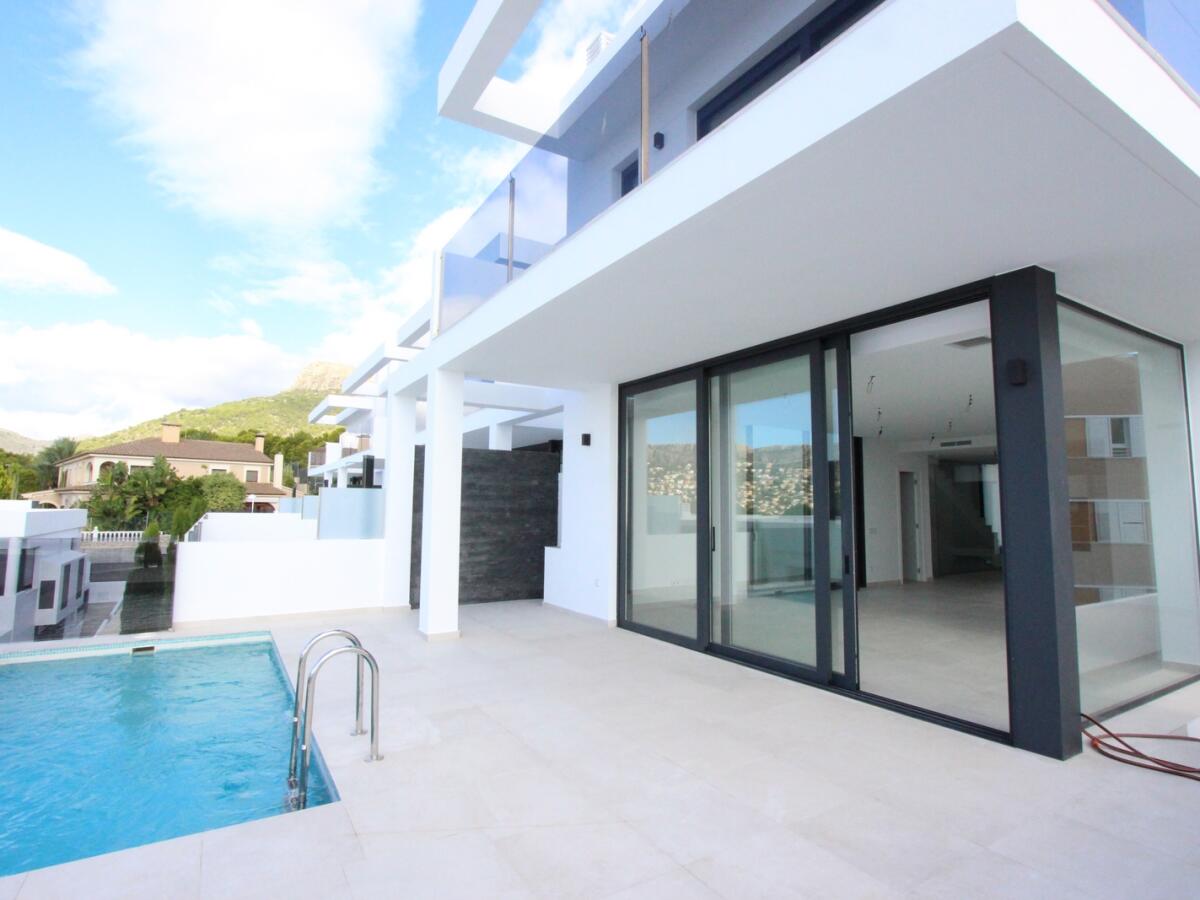 Villa 4 Bedrooms for sale in Calpe
