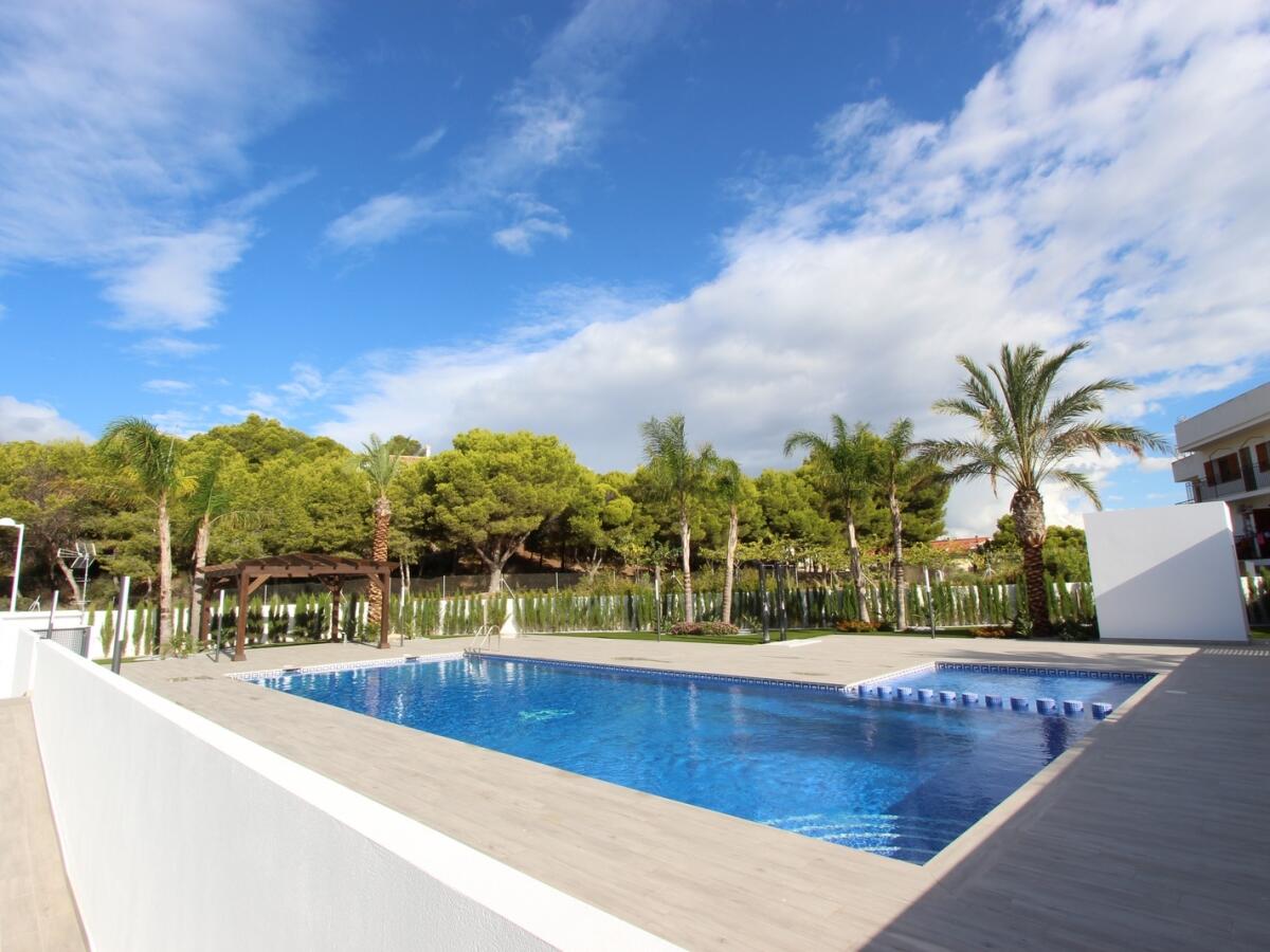 Villa 4 Bedrooms for sale in Calpe
