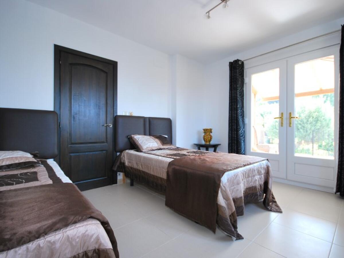 Villa 6 Bedrooms for sale in Benissa La Fustera