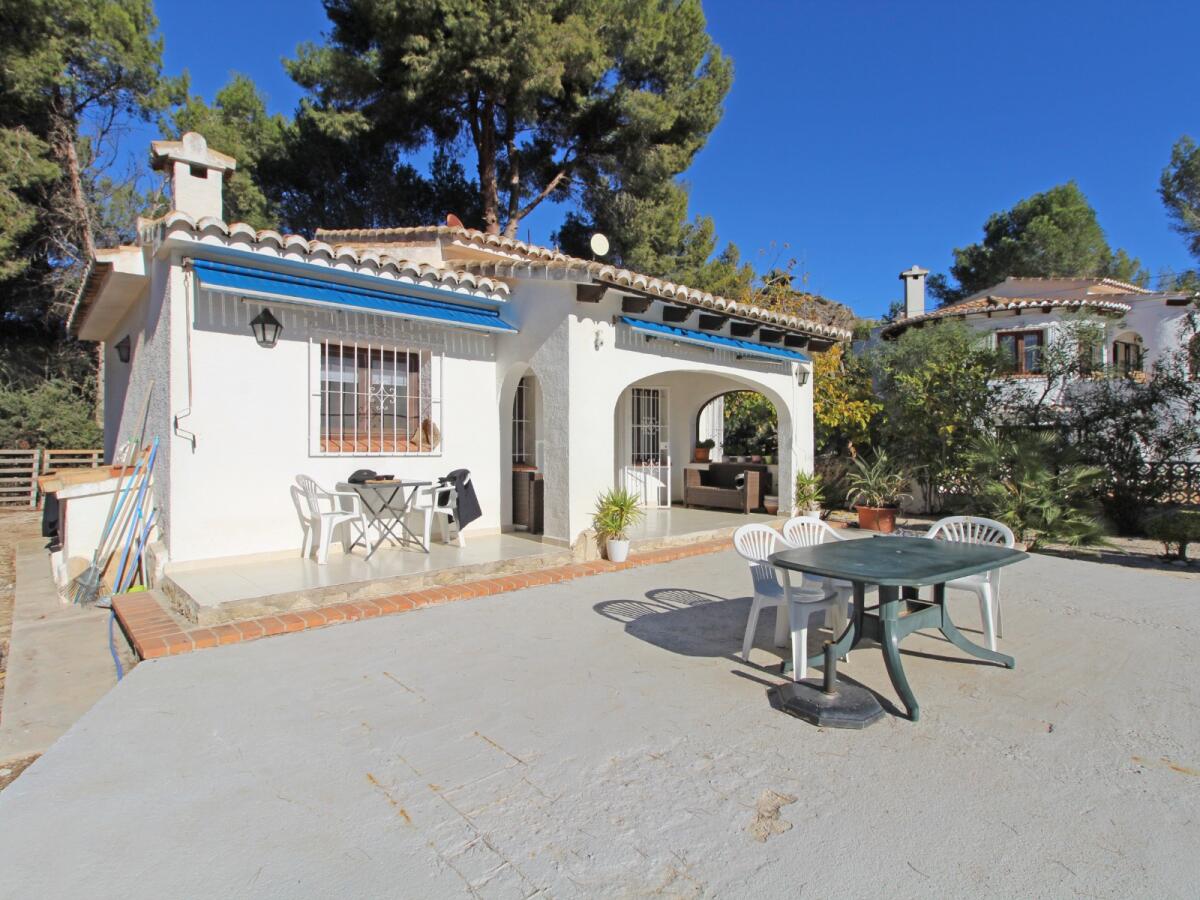 Villa 2 Bedrooms for sale in Moraira El Portet