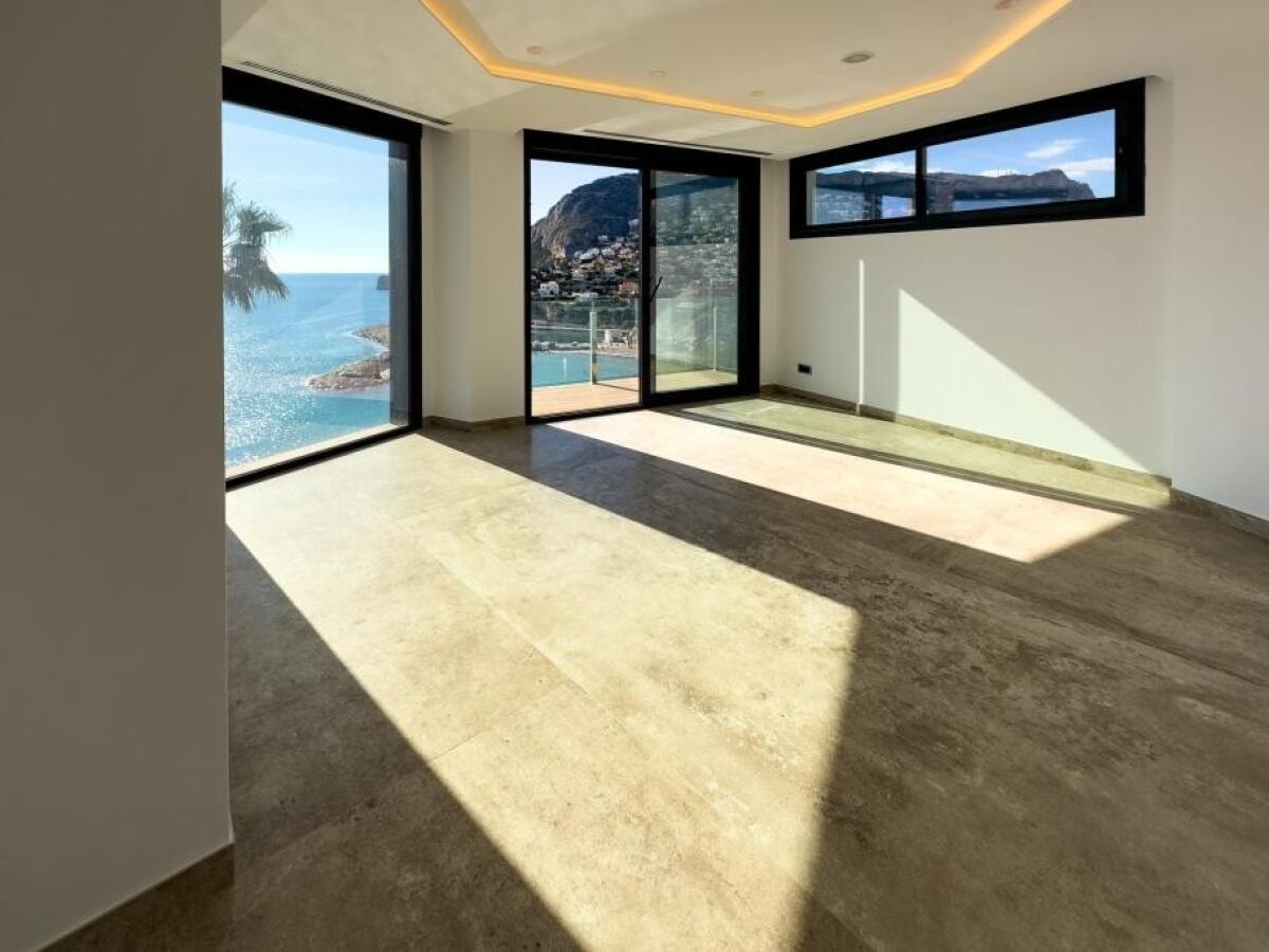 Villa 4 Bedrooms for sale in Calpe