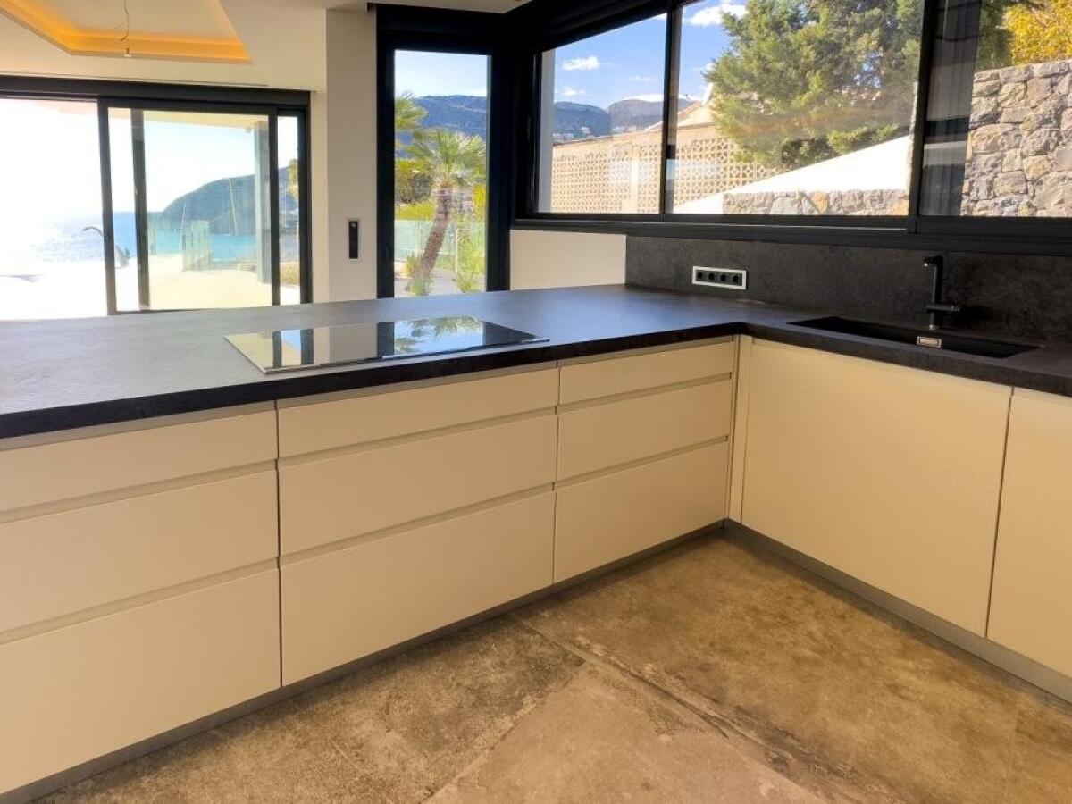 Villa 4 Bedrooms for sale in Calpe