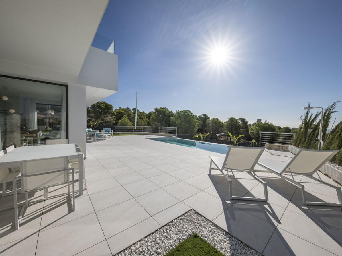 Villa 4 Bedrooms for sale in Finestrat