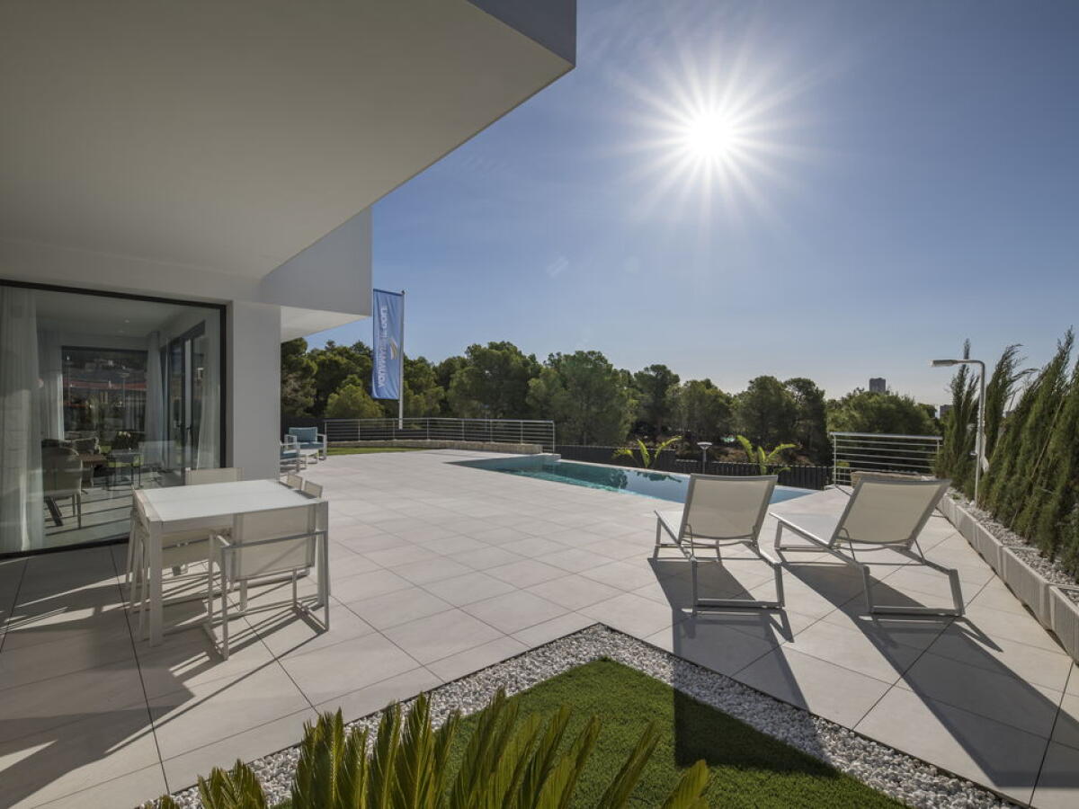 Villa 4 Bedrooms for sale in Finestrat