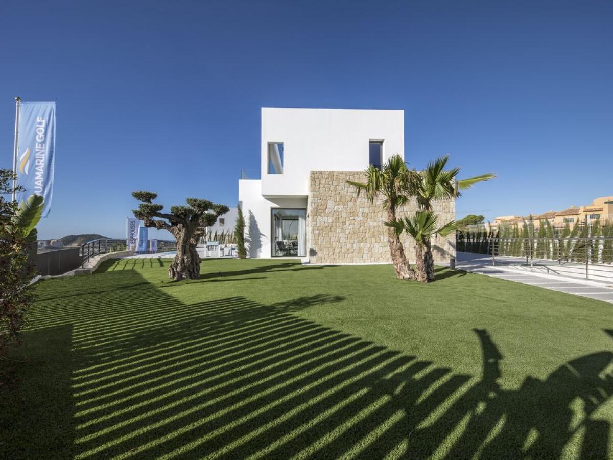 Villa 4 Bedrooms for sale in Finestrat