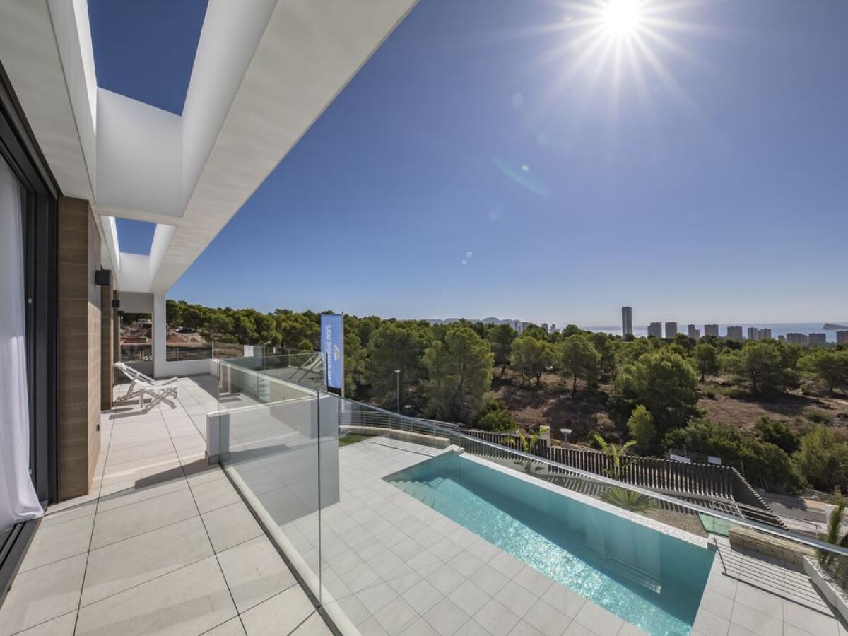 Villa 4 Bedrooms for sale in Finestrat