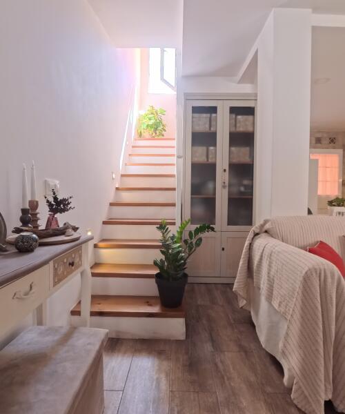 Modern Townhouse with Solar, A/C and Rooftop Patio